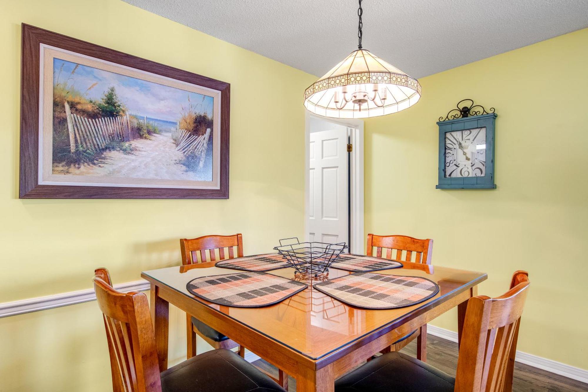 The Inn At St Thomas Square Panama City Beach Room photo
