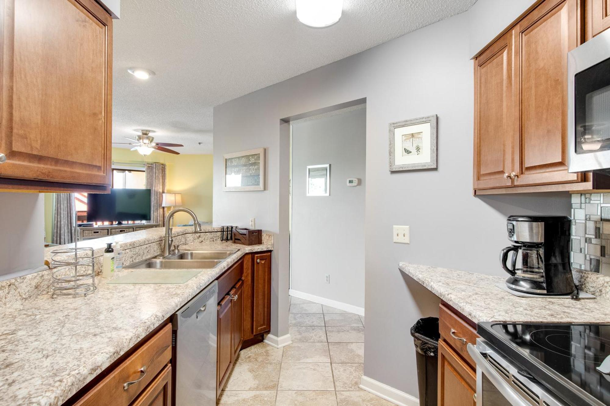The Inn At St Thomas Square Panama City Beach Room photo